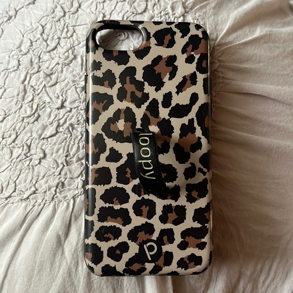 Loopy iPhone case. Fits phone 6/7/8